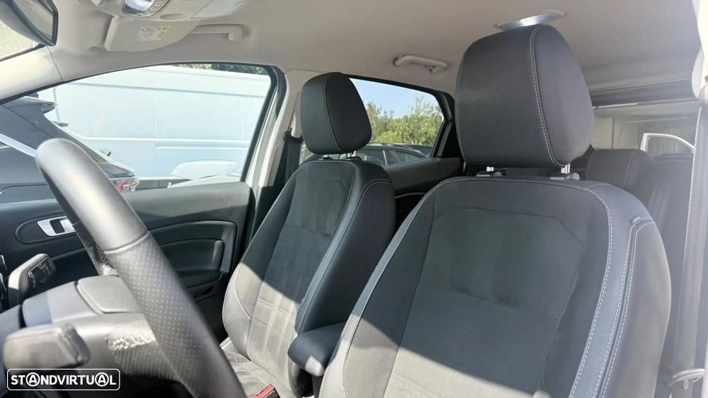 Ford EcoSport 1.0 EcoBoost ST-Line Plus - 10