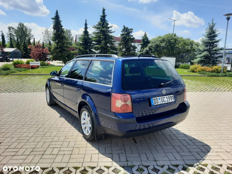 Volkswagen Passat - 13
