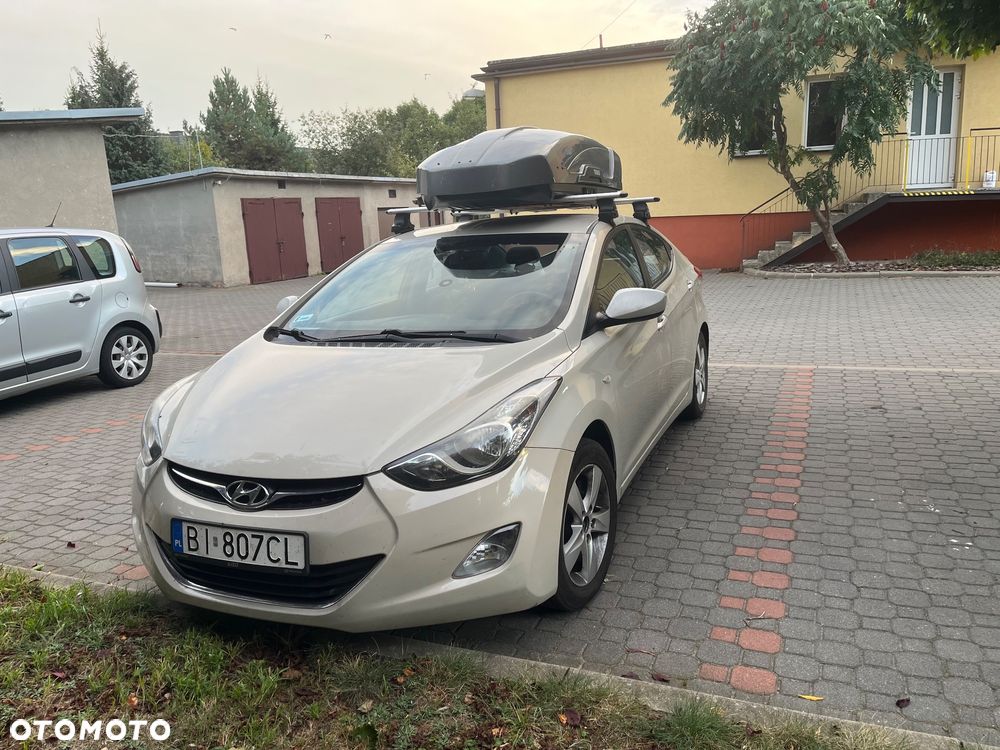 Hyundai Elantra 1.6 Comfort - 2