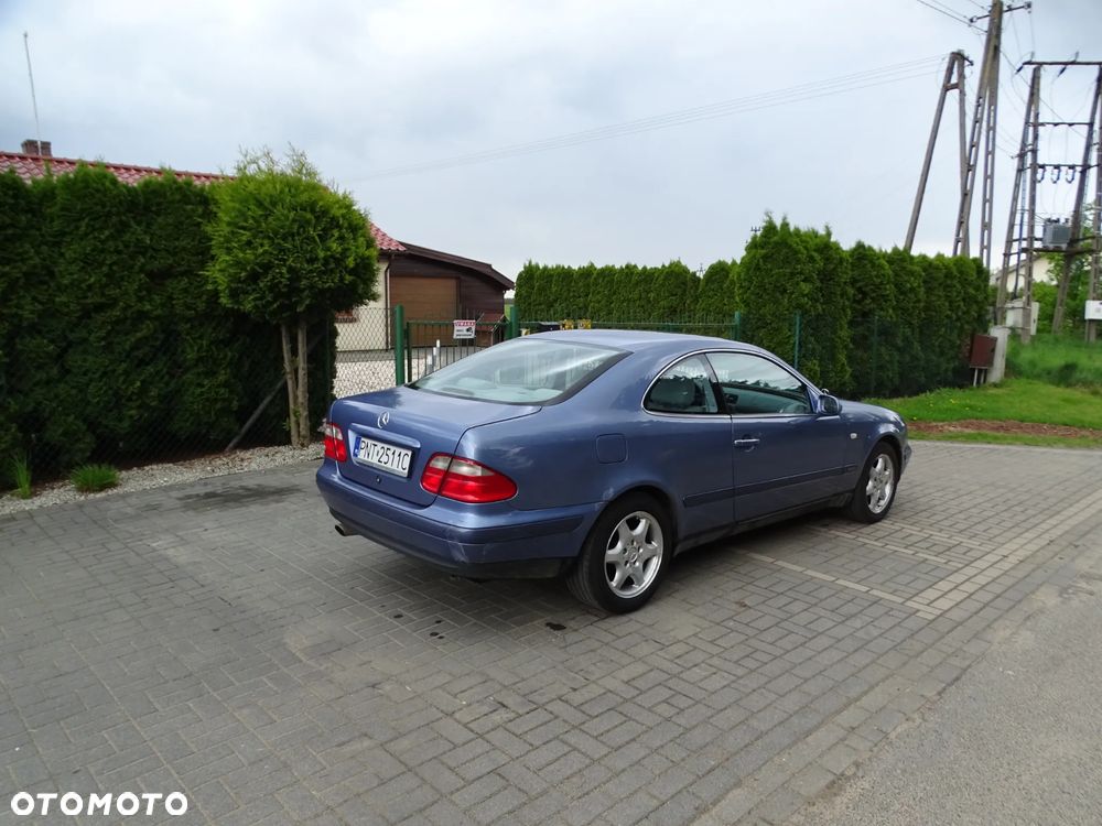 Mercedes-Benz CLK - 3