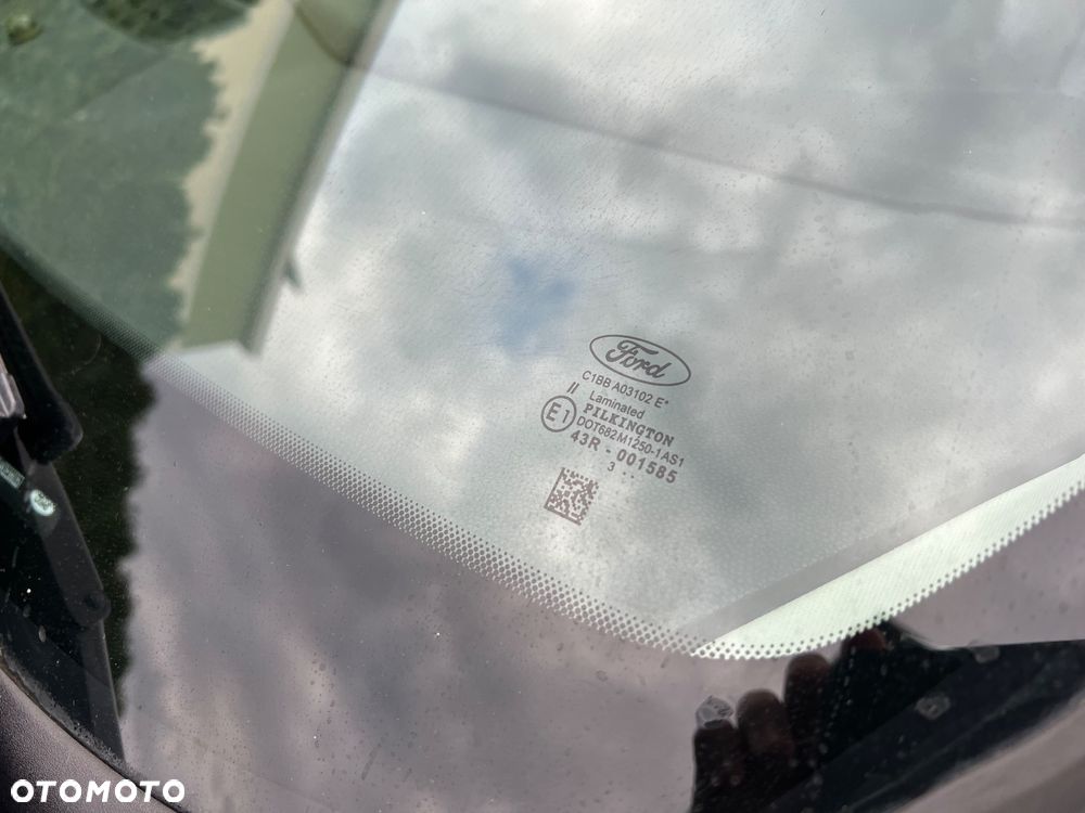 Ford Fiesta 1.0 EcoBoost STart-Stop Titanium - 24