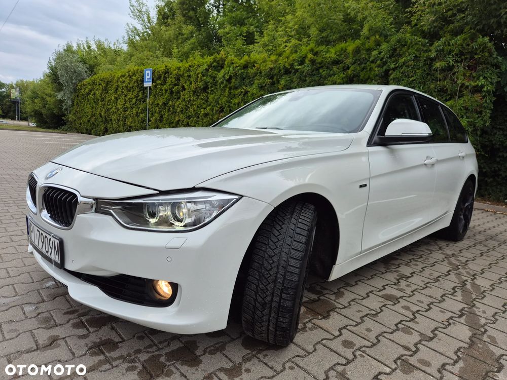 BMW Seria 3 335i Touring Sport Line - 1