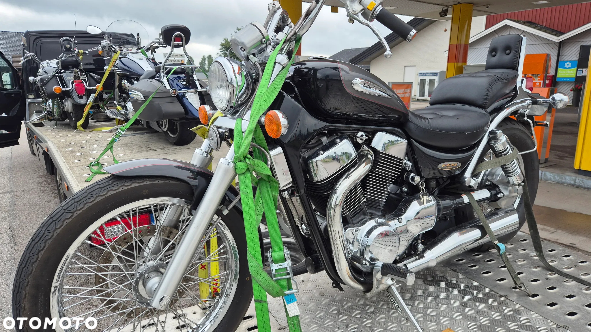 Suzuki Intruder - 33