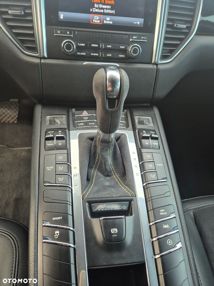 Porsche Macan Standard - 16
