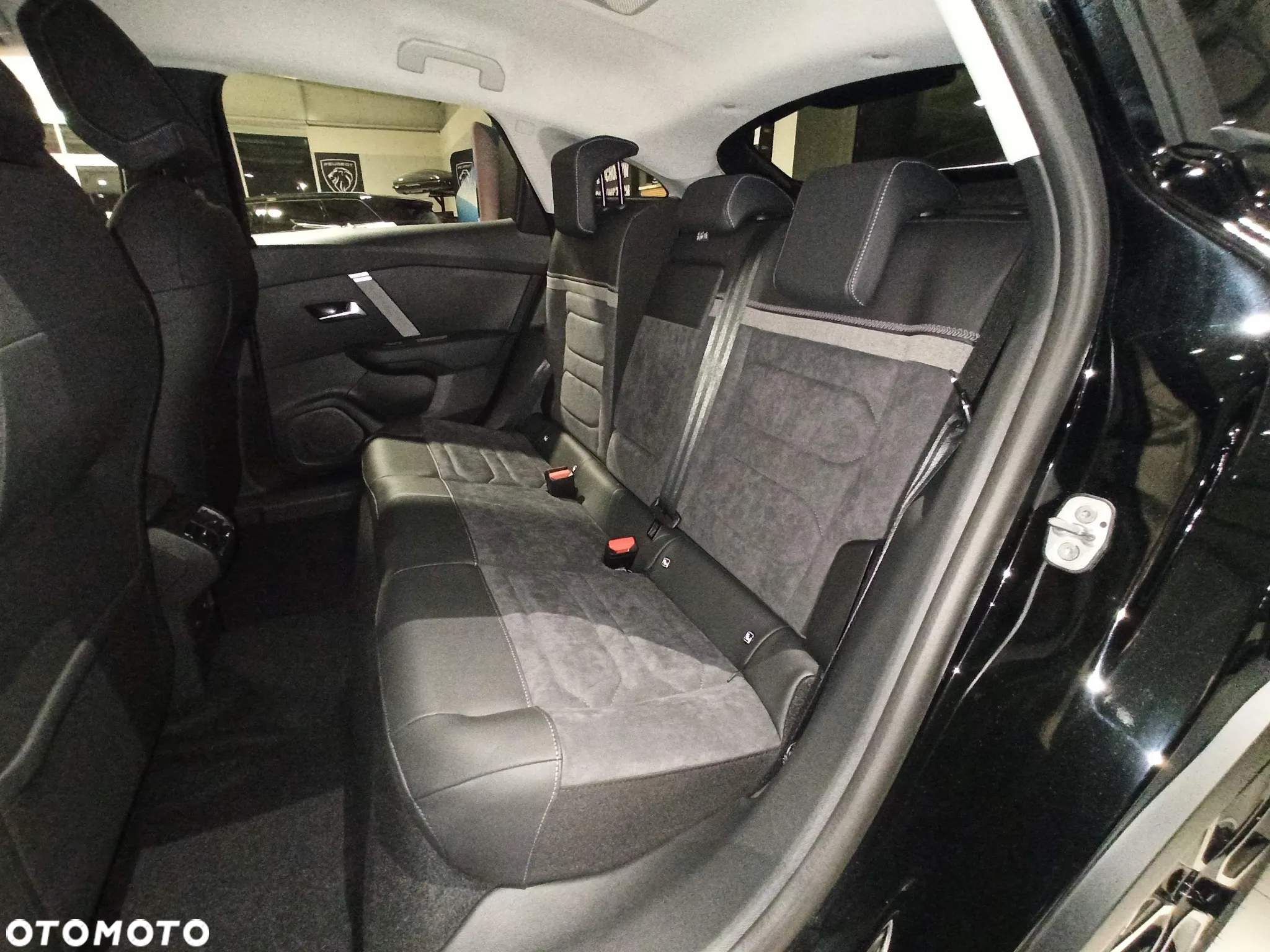 Citroën C4 e-C4 EV156 54kWh Max - 10