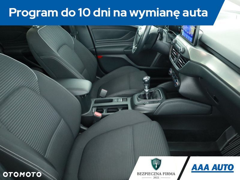 Ford Focus SW - 9