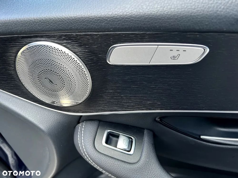 Mercedes-Benz GLC 300 de 4-Matic Business Edition - 24