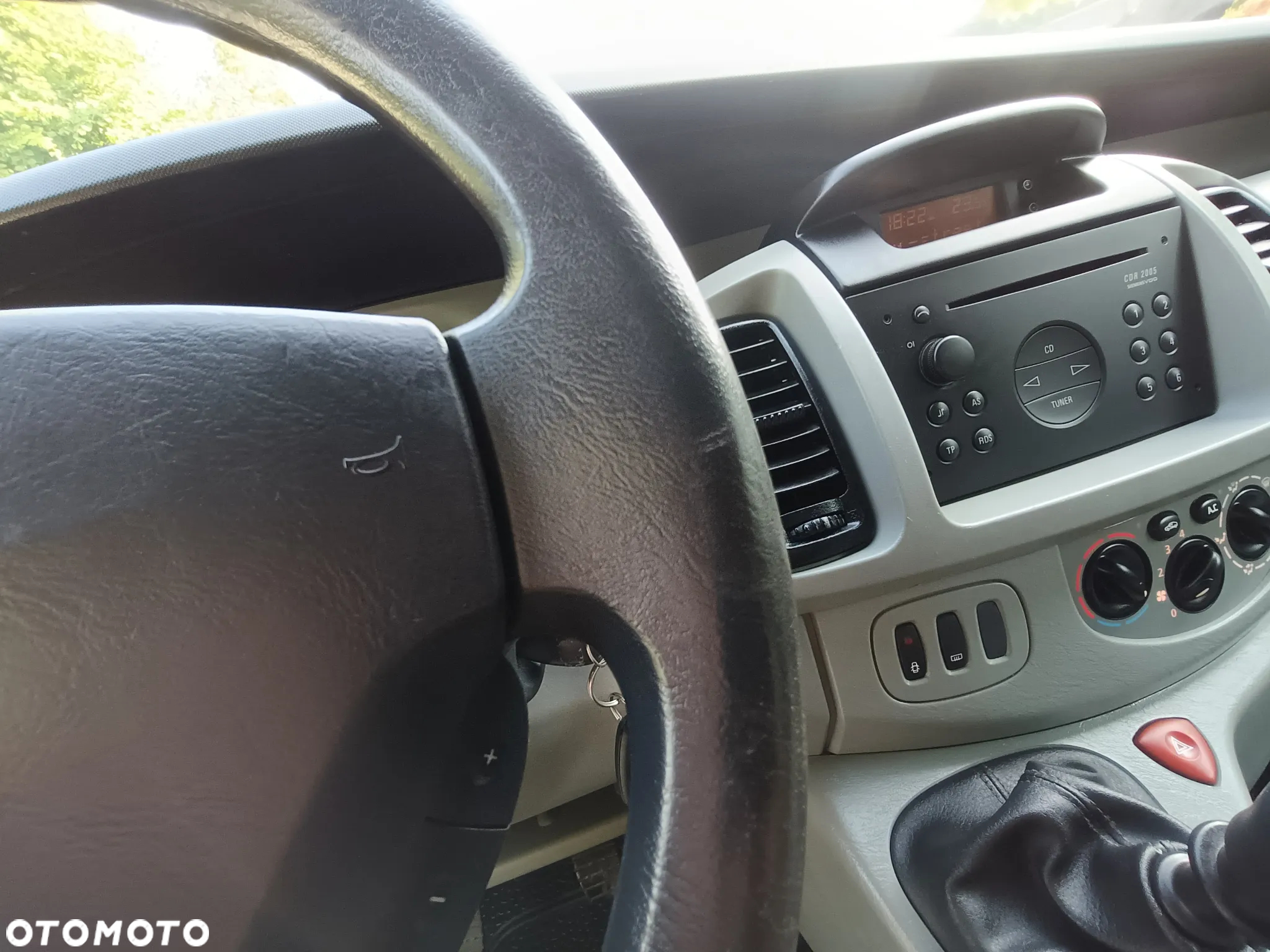 Opel Vivaro L2H1 2.9t - 20