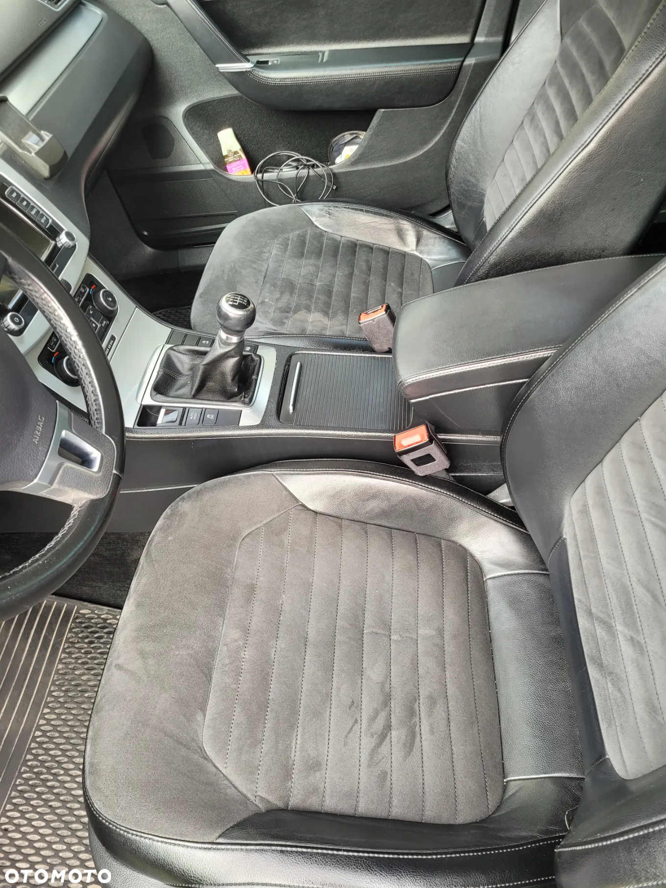 Volkswagen Passat 2.0 TDI DPF Comfortline - 13