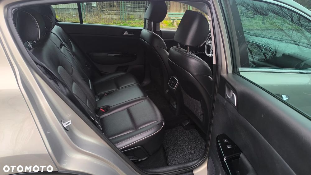 Kia Sportage 1.6 GDI Business Line 2WD - 24