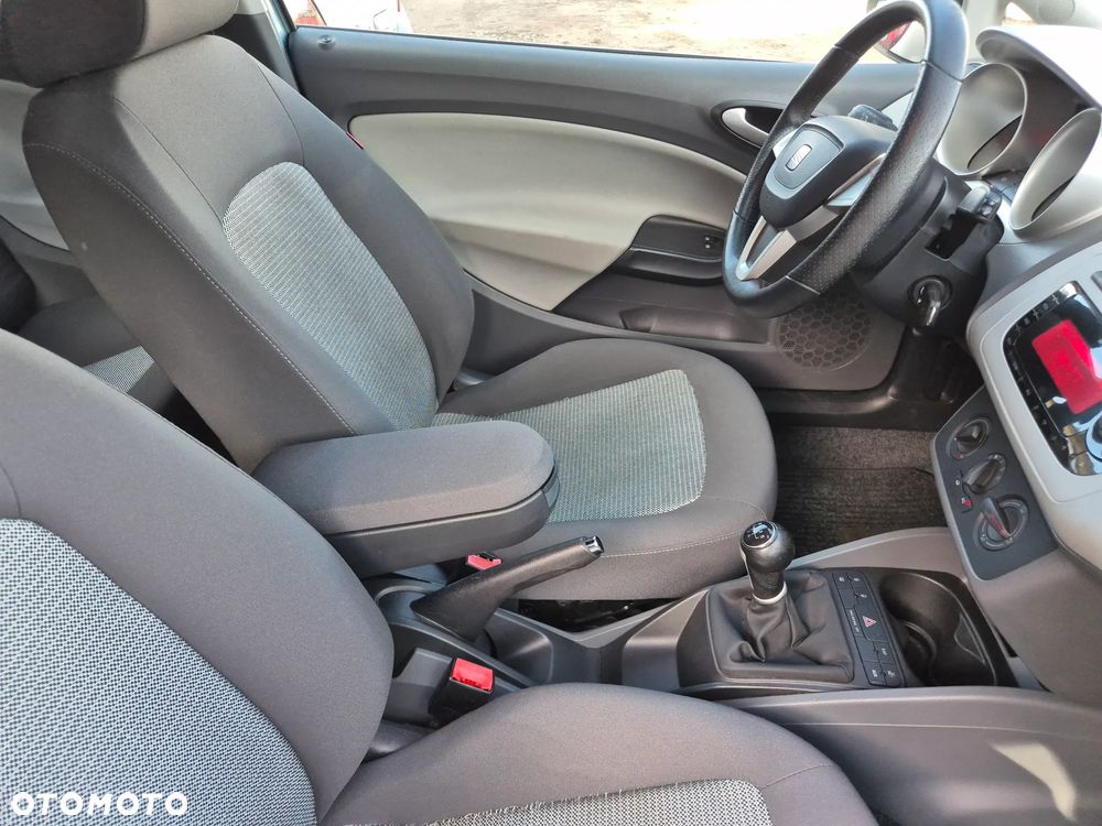 Seat Ibiza 1.2 12V Reference - 9