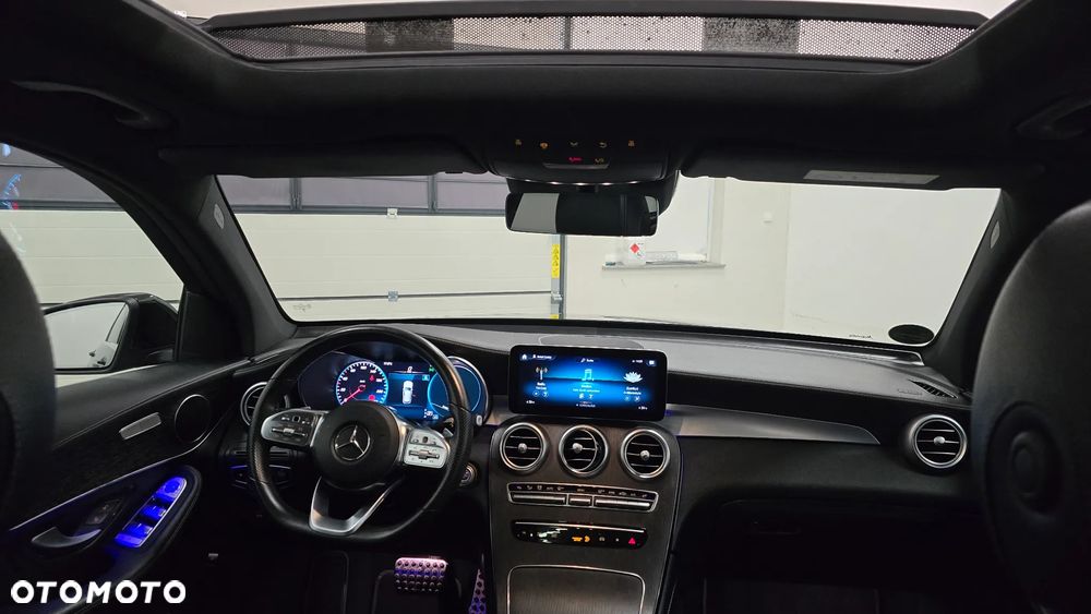 Mercedes-Benz GLC 220 d 4Matic 9G-TRONIC AMG Line Plus - 17