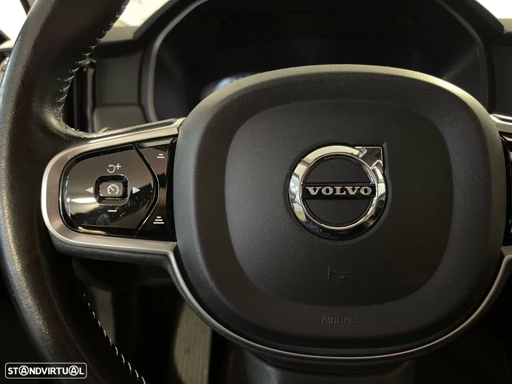 Volvo V90 Cross Country 2.0 D4 Plus AWD Geartronic - 24