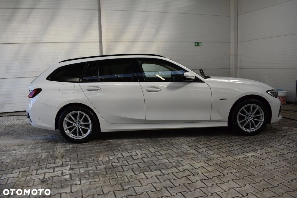 BMW Seria 3 320e Luxury Line - 5