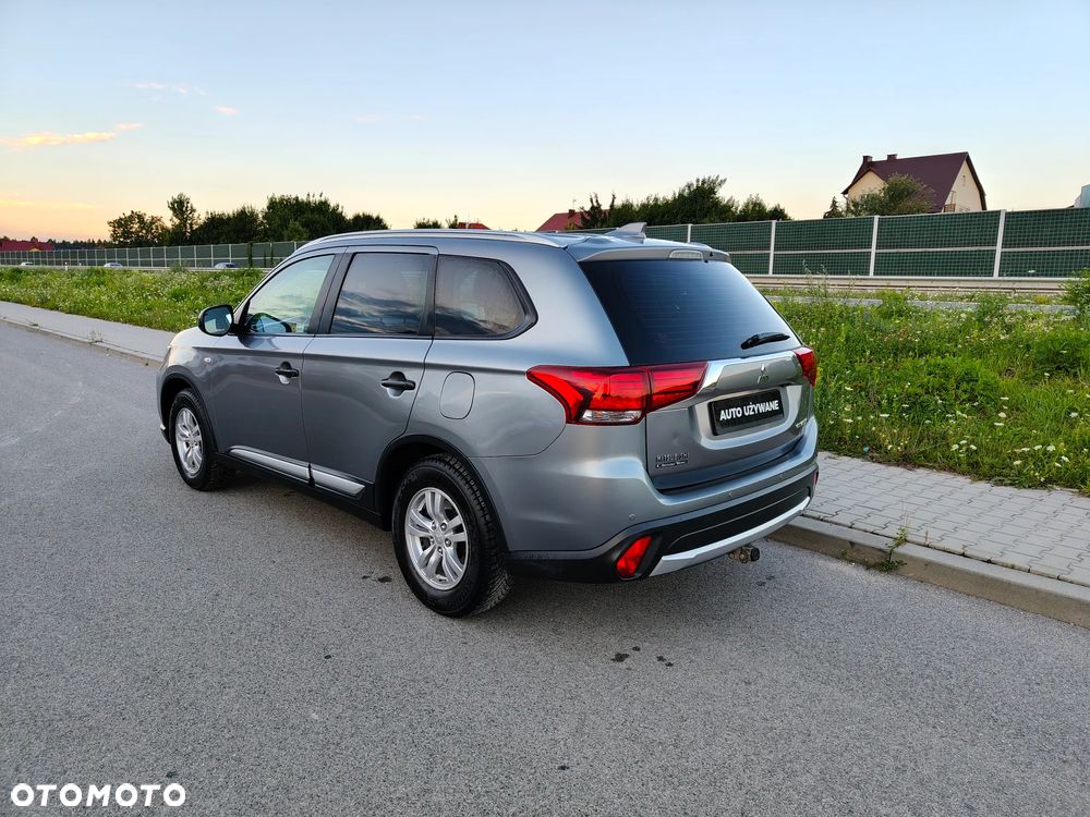 Mitsubishi Outlander 2.0 City Style 2WD - 10