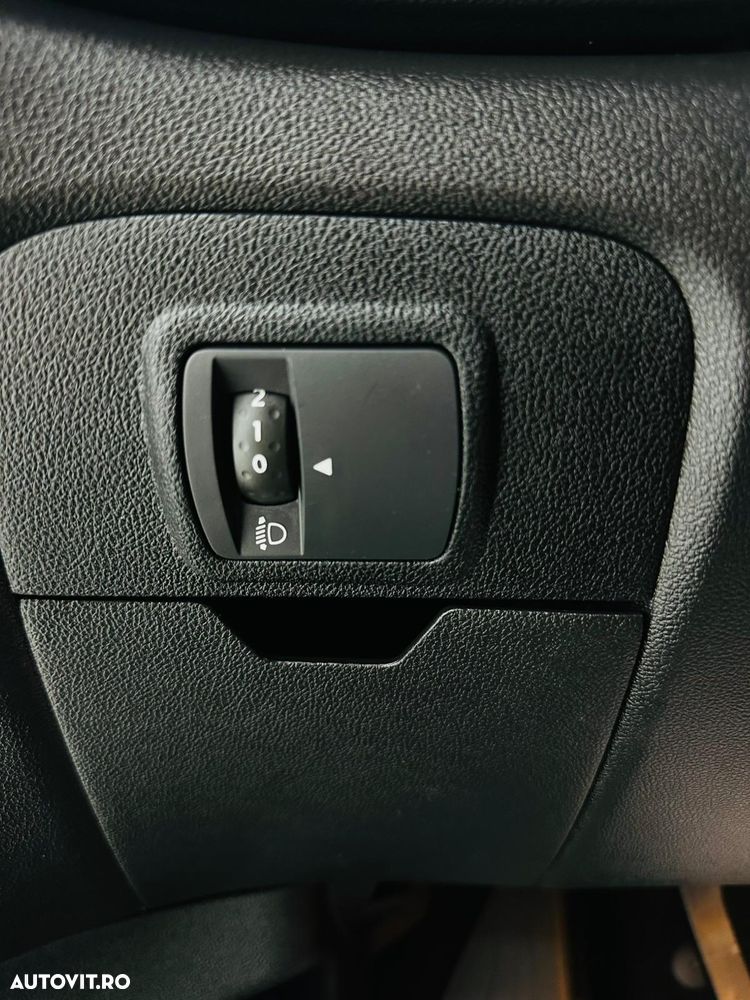 Renault Grand Scenic ENERGY TCe 115 LIMITED - 12