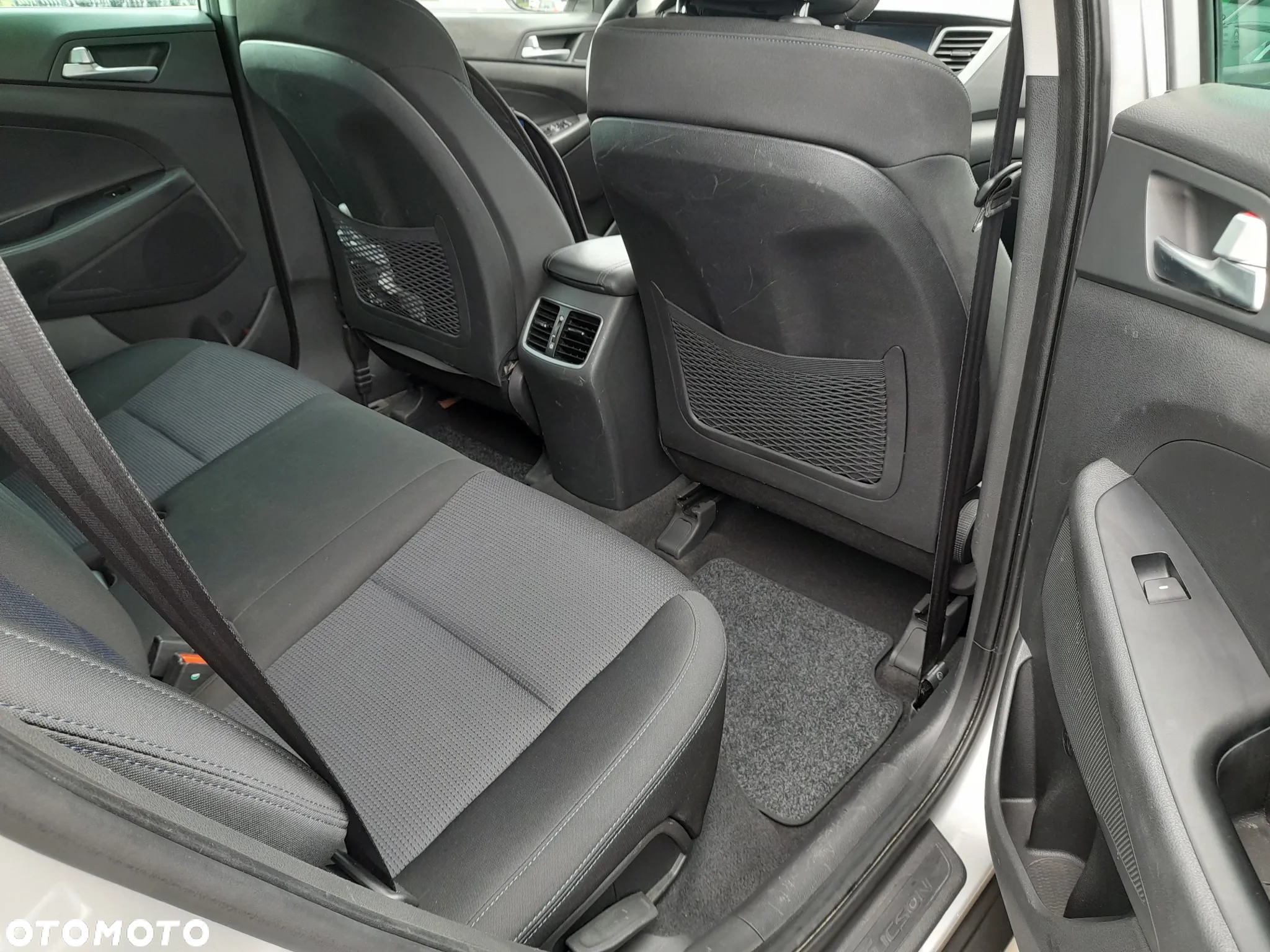 Hyundai Tucson blue 1.7 CRDi 2WD Passion Plus - 12