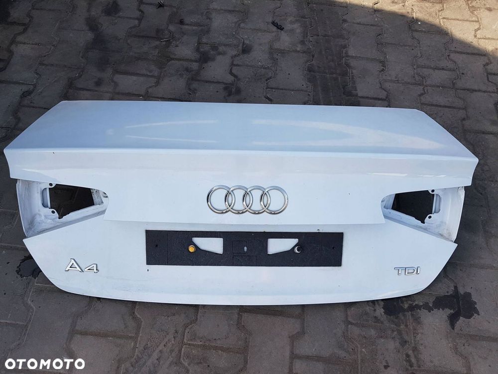 AUDI A4 B8 LIFT 12-15r SEDAN KLAPA BAGAŻNIKA TYŁ LS9R - 1