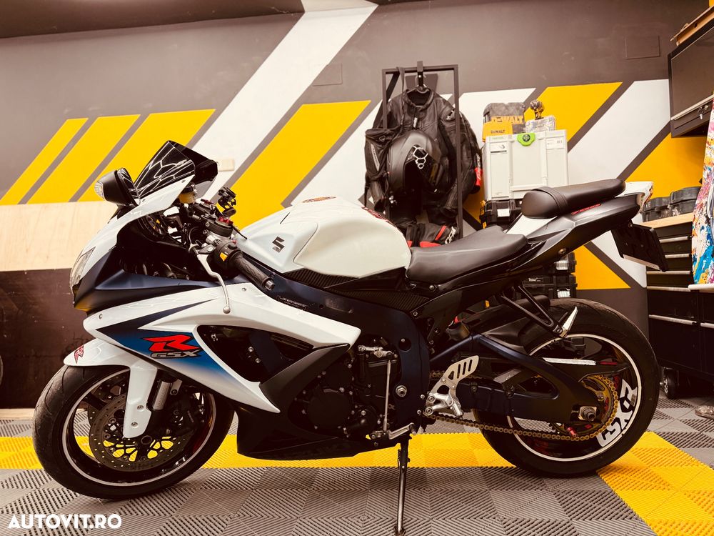 Suzuki GSX-R 750 Yoshimura Limited Edition - 3