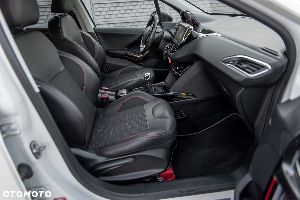 Peugeot 2008 BlueHDi FAP 120 STOP & START GT-Line Edition - 24