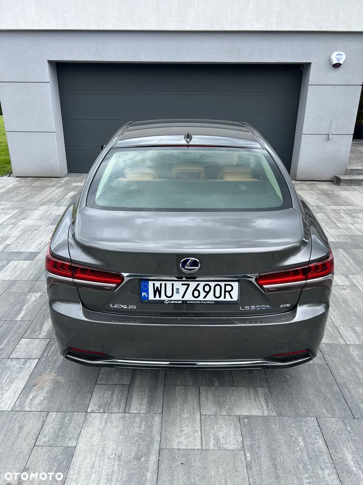 Lexus LS - 7