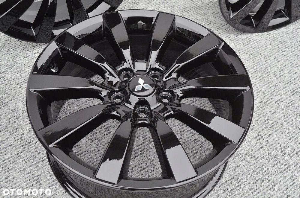 Felgi 7x18 5x114.3 Mitsubishi Lancer Outlander Eclipse Cross ASX - 2