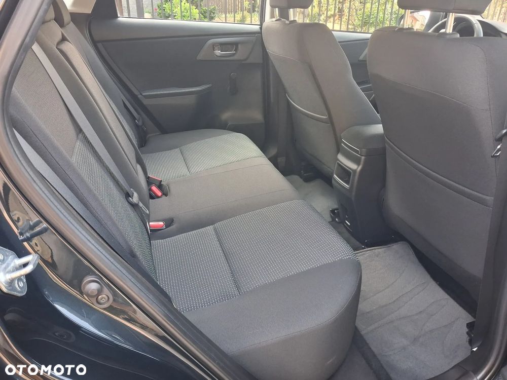 Toyota Auris 1.6 Executive - 11
