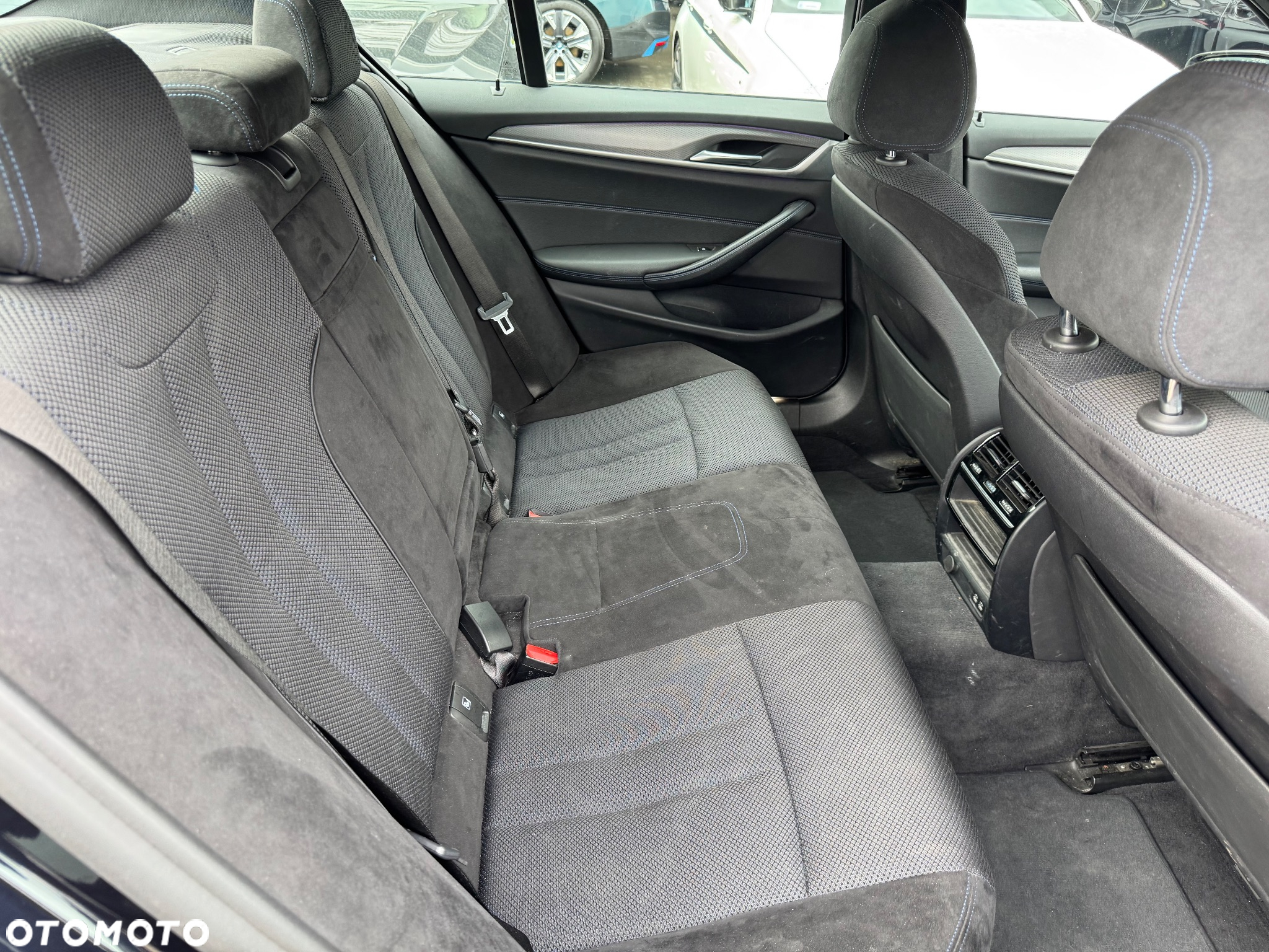 BMW Seria 5 520d xDrive M Sport sport - 19