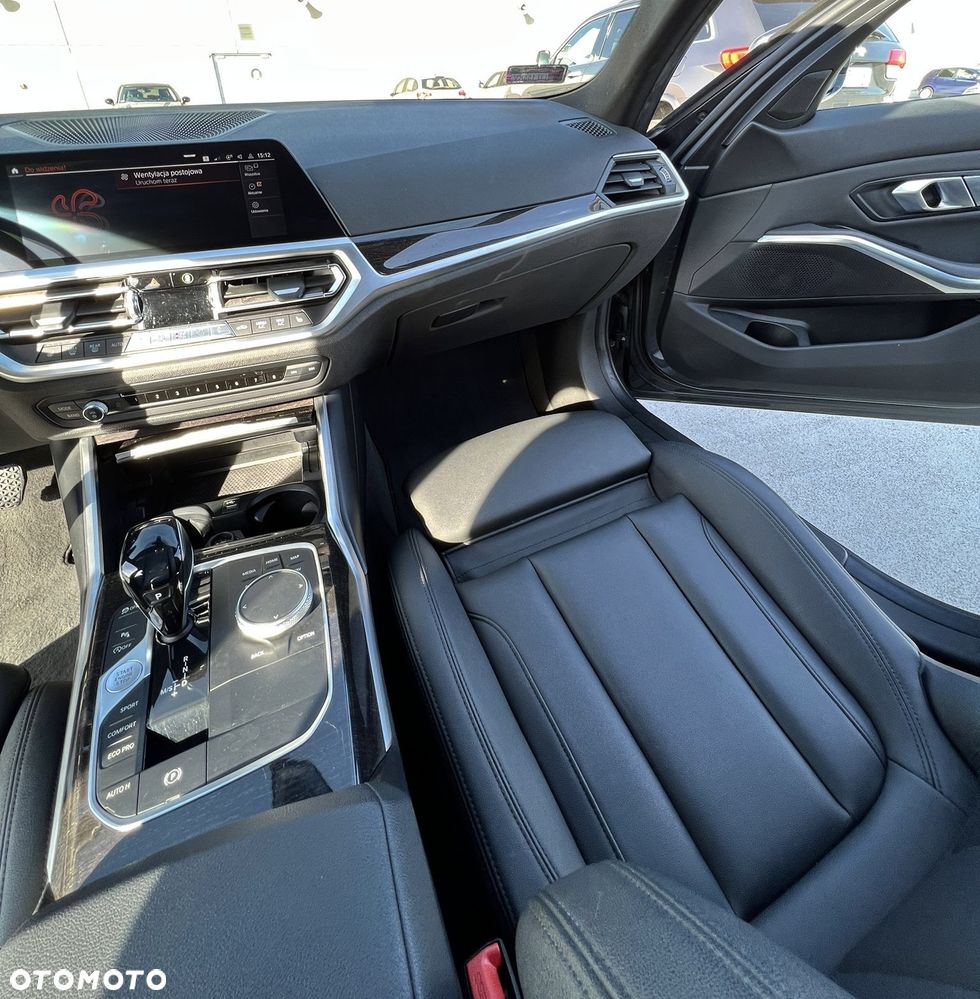BMW Seria 3 330i Sport Line - 7