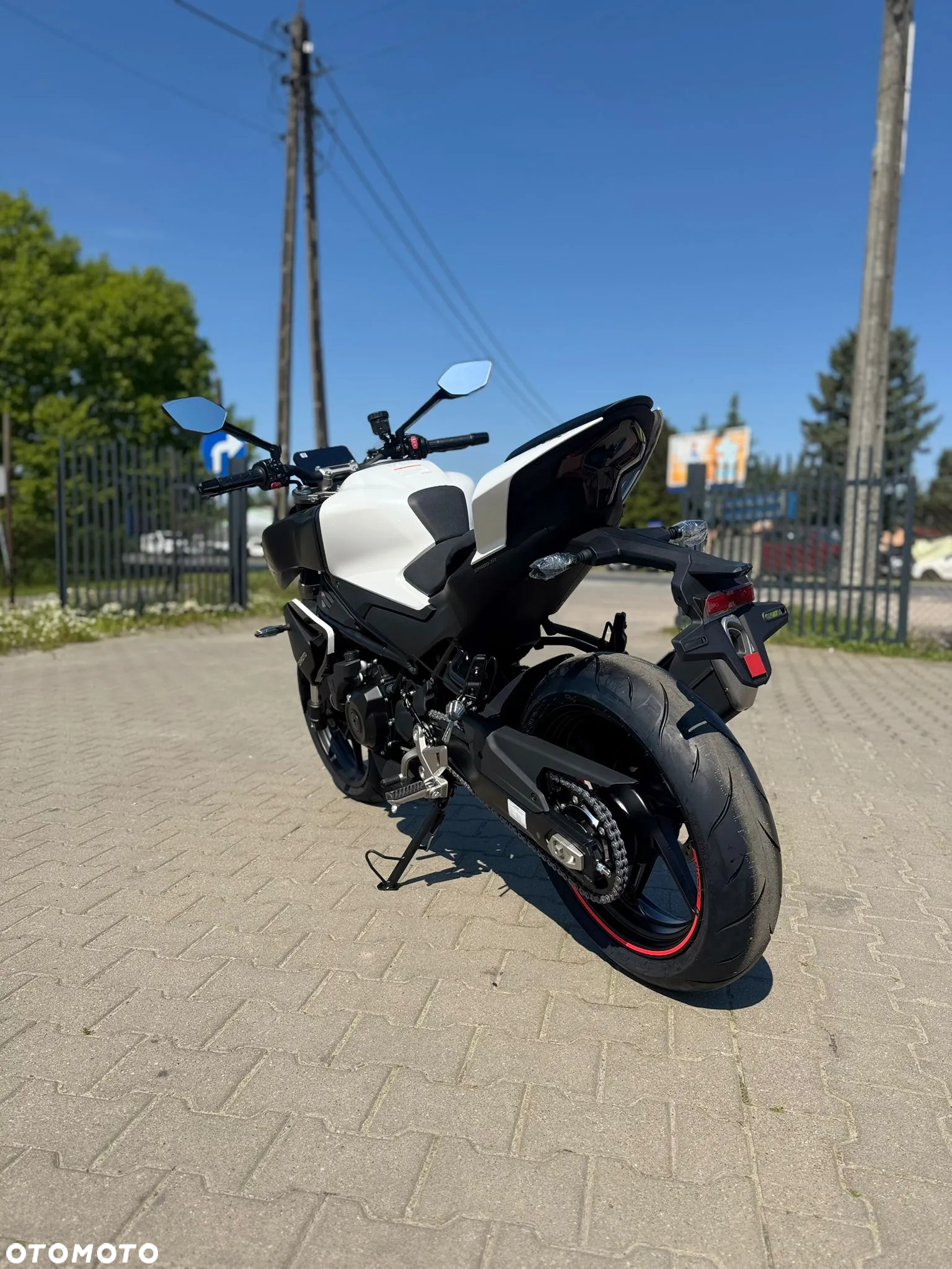 CFMoto 450NK - 19
