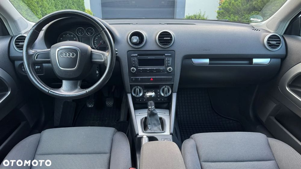 Audi A3 3-drzwiowe 1.4T FSI Ambiente - 8