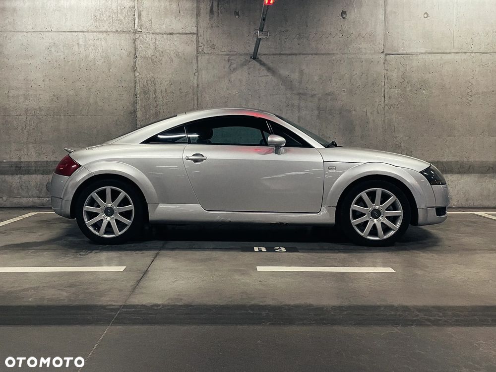 Audi TT Coupé - 4