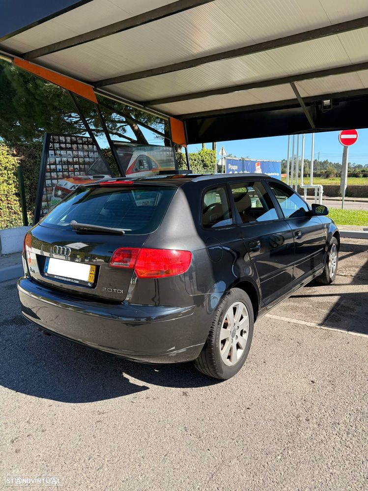 Audi A3 Sportback 2.0 TDi - 4
