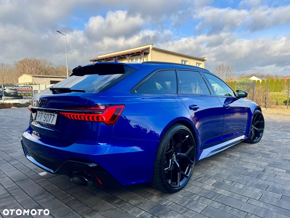 Audi RS6 Avant - 10