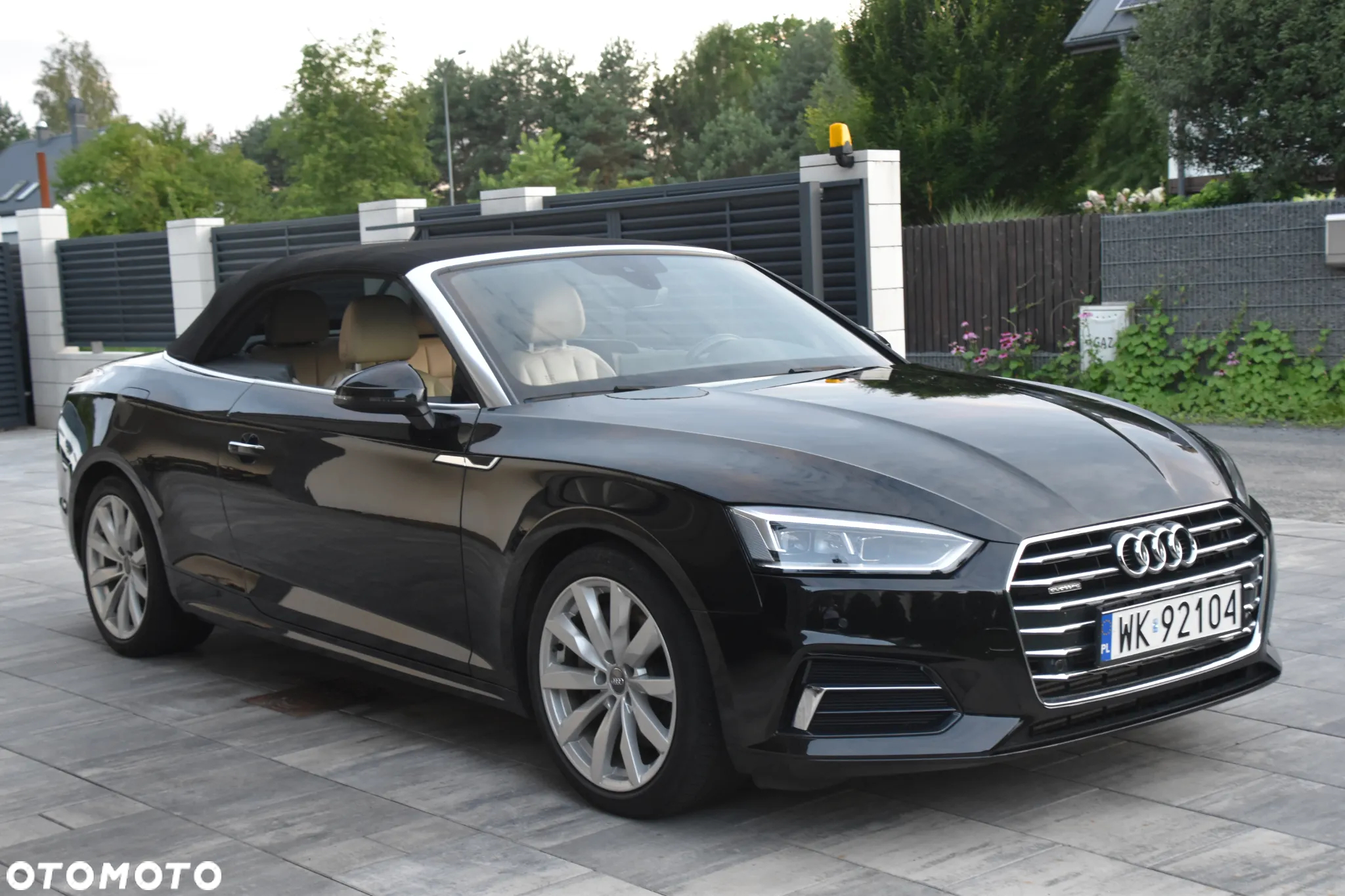 Audi A5 Cabrio 2.0 TFSI quattro S tronic - 2