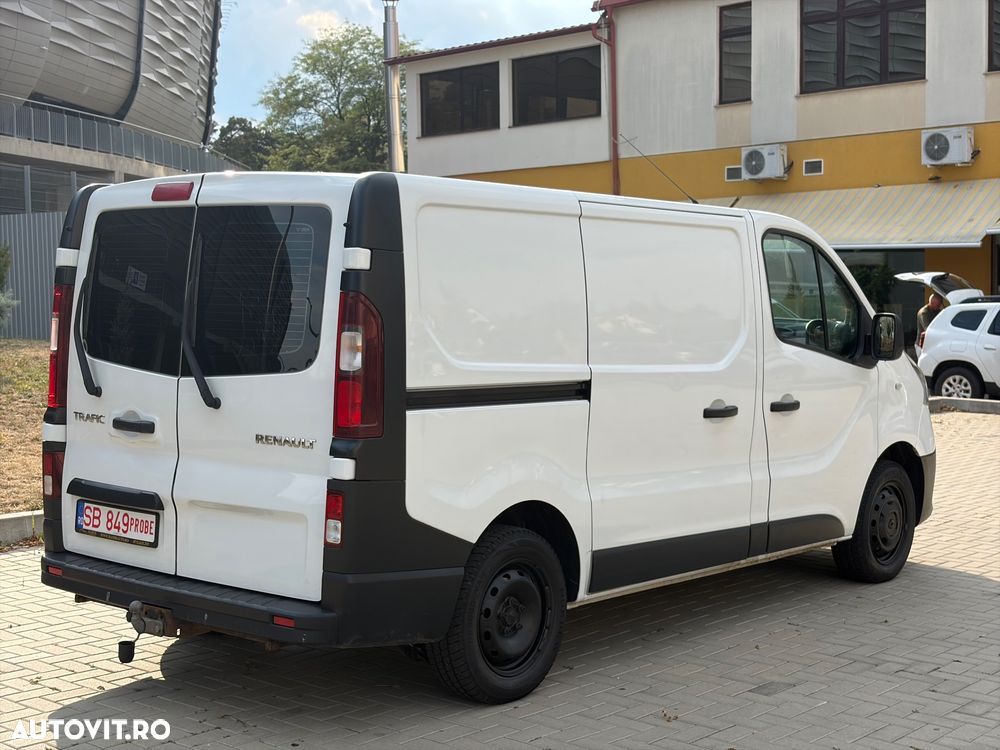 Renault Trafic - 4