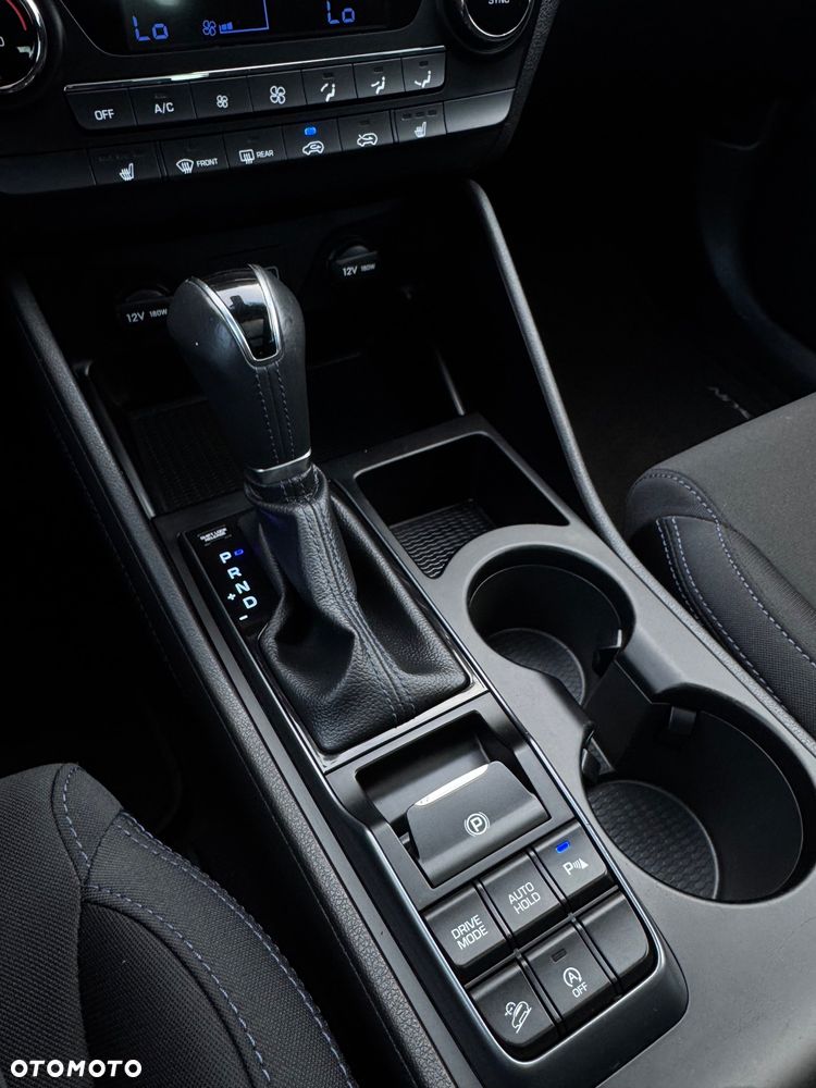 Hyundai Tucson blue 1.7 CRDi 2WD DCT Passion - 24