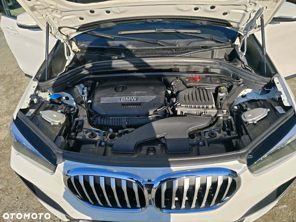 BMW X1 xDrive25i GPF xLine - 20