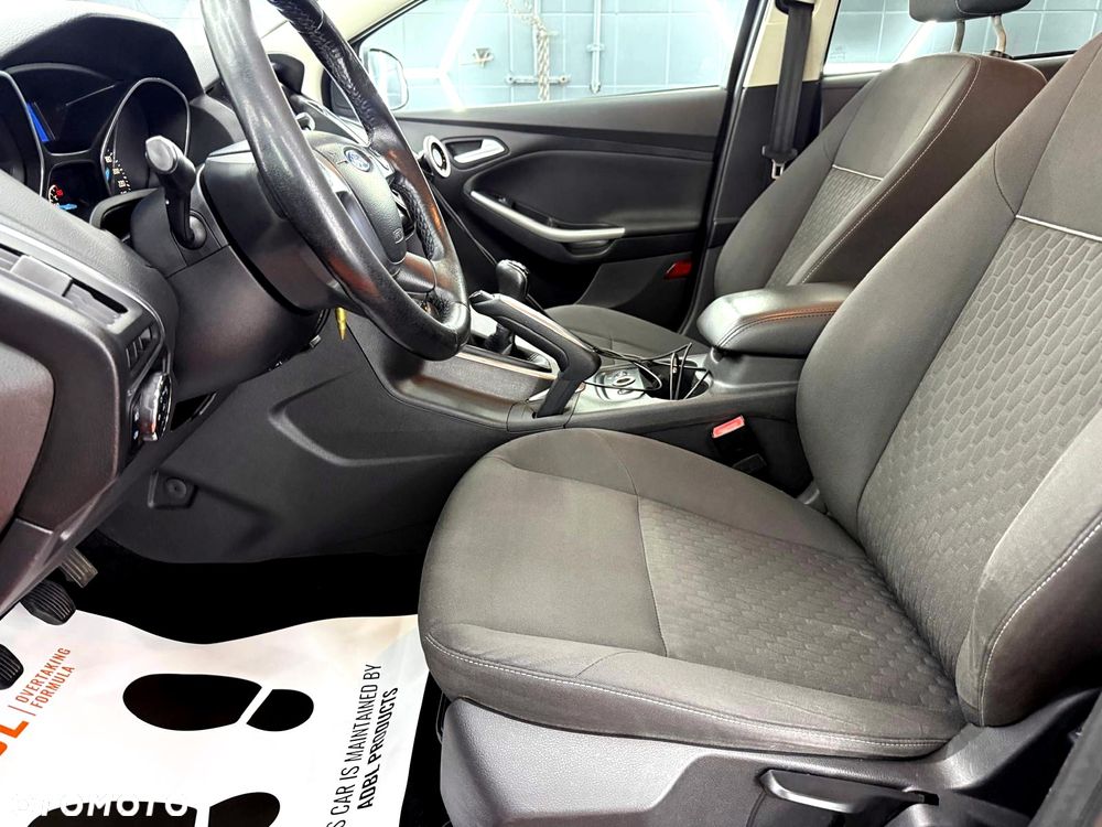 Ford Focus 1.6 TDCi DPF SYNC Edition - 21