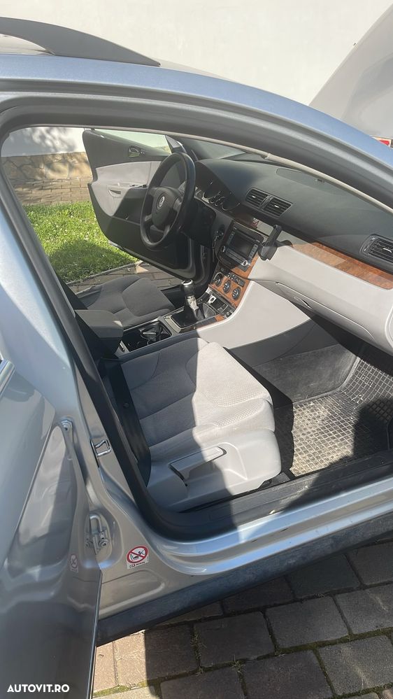Volkswagen Passat 2.0 TDI DPF Highline - 10