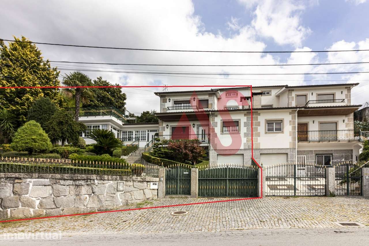 Moradia T3 Geminada em Pombeiro de Ribavizela - Felgueiras - Grande imagem: 2/35