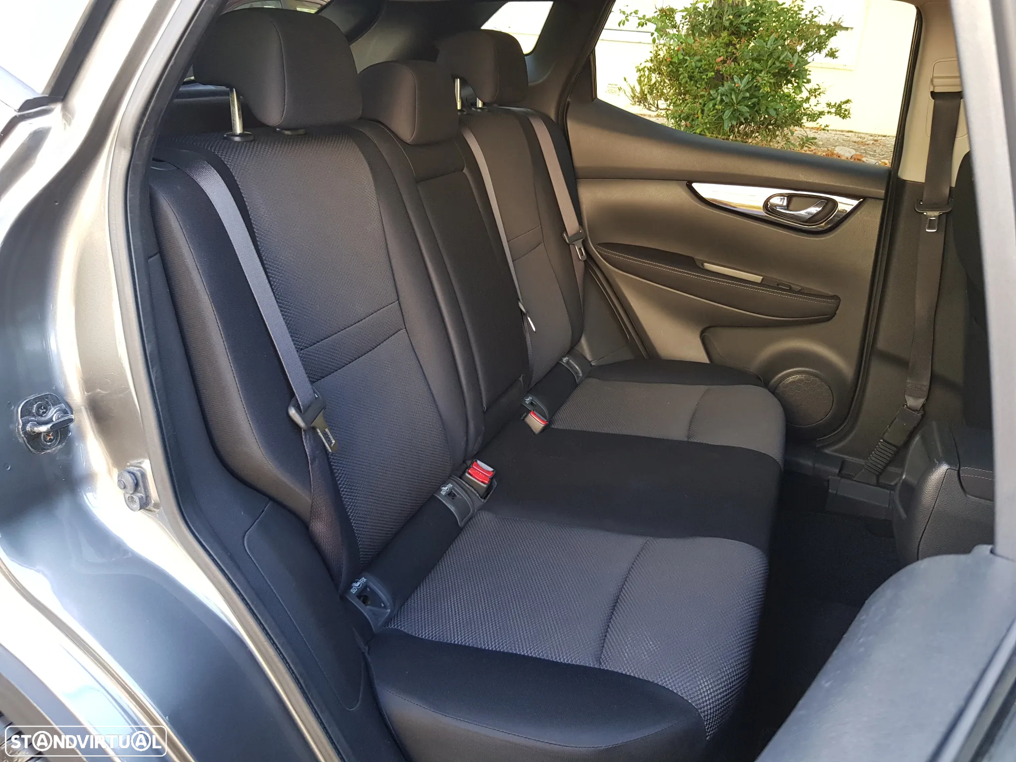 Nissan Qashqai 1.6 dCi 360 Xtronic - 39