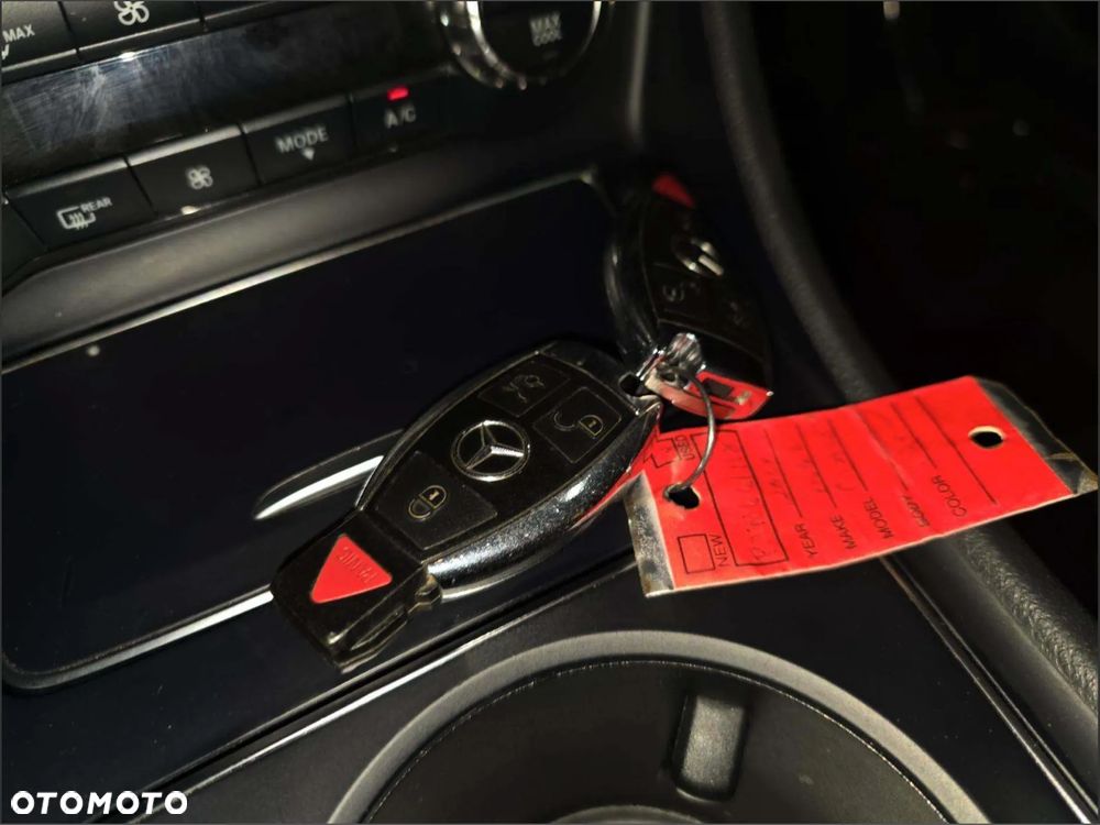 Mercedes-Benz CLA 250 7G-DCT AMG Line - 6