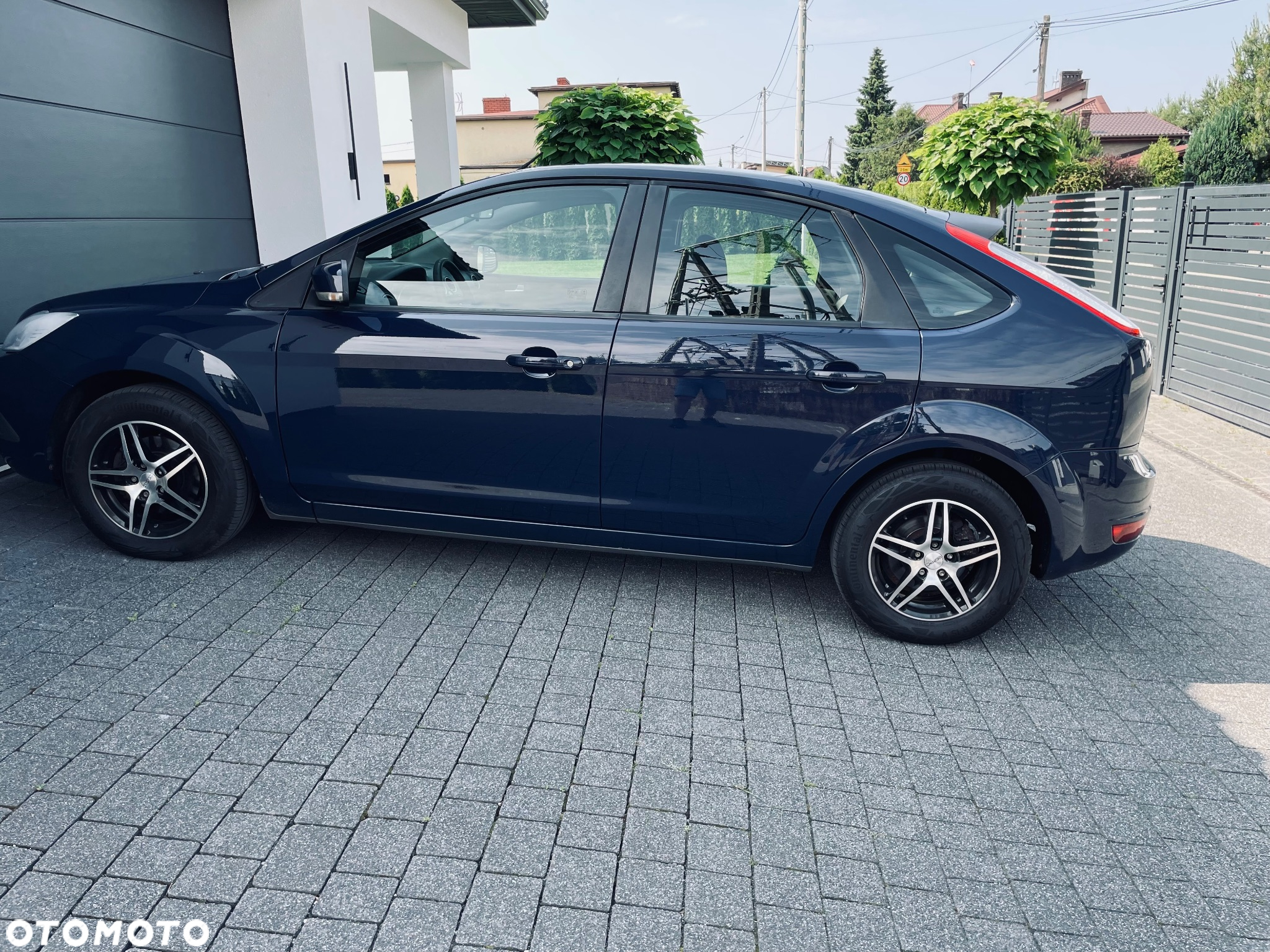 Ford Focus 1.6 16V Ghia - 21
