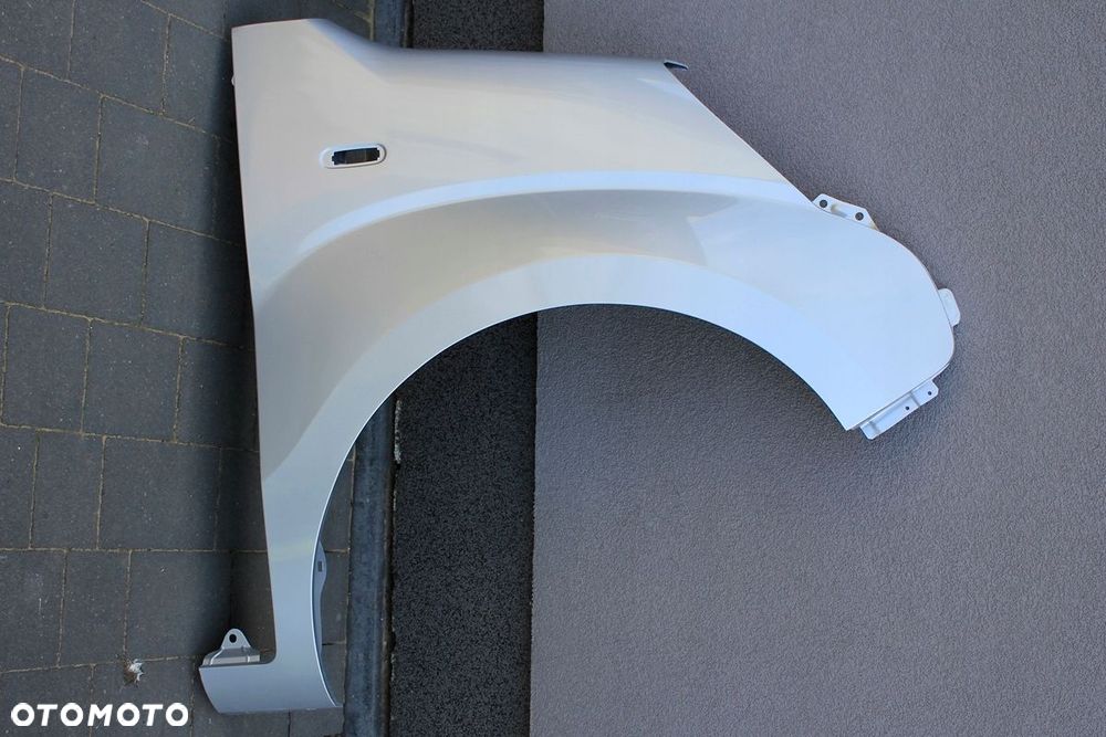 BŁOTNIK PRAWY PRZEDNI CITROEN NEMO PEUGEOT BIPPER 07-23 KOLOR SREBRNY 612A