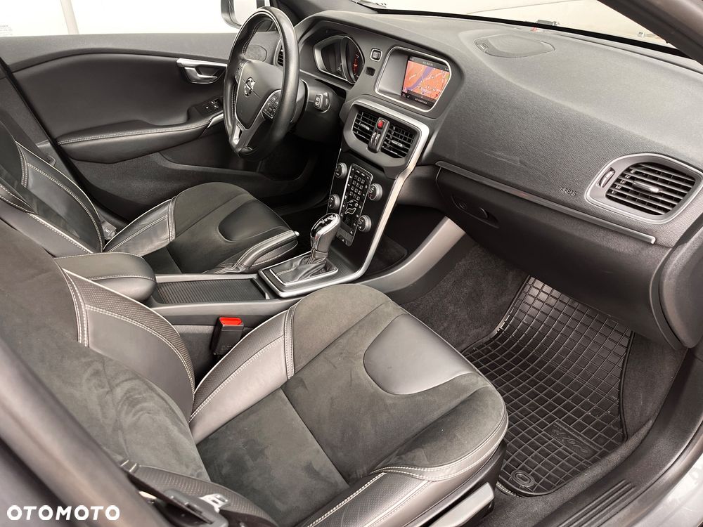 Volvo V40 T3 Geartronic RDesign - 37