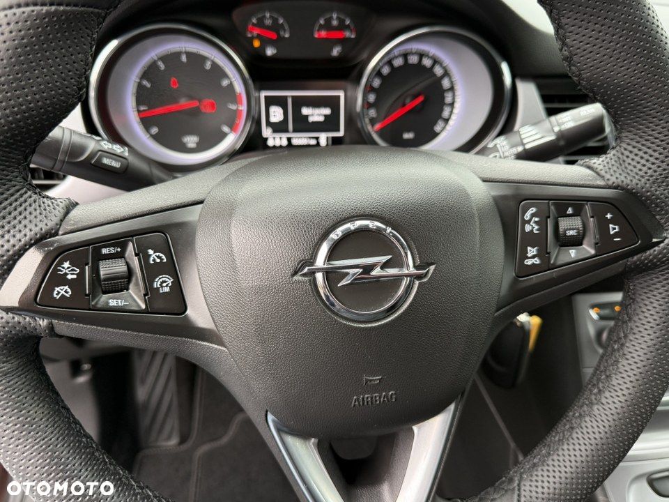 Opel Astra 1.4 Turbo Innovation - 23