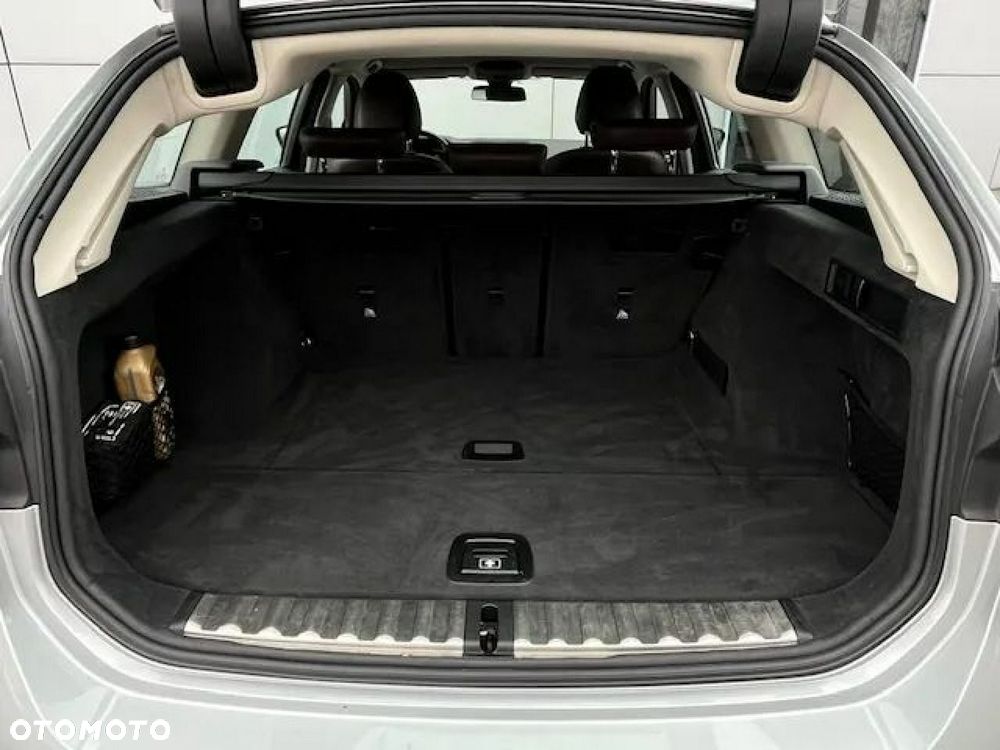 BMW Seria 3 320d Luxury Line - 13