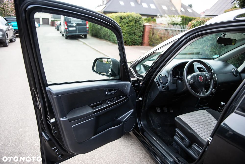 Fiat Sedici 2.0 Multijet DPF 4x2 Emotion - 15