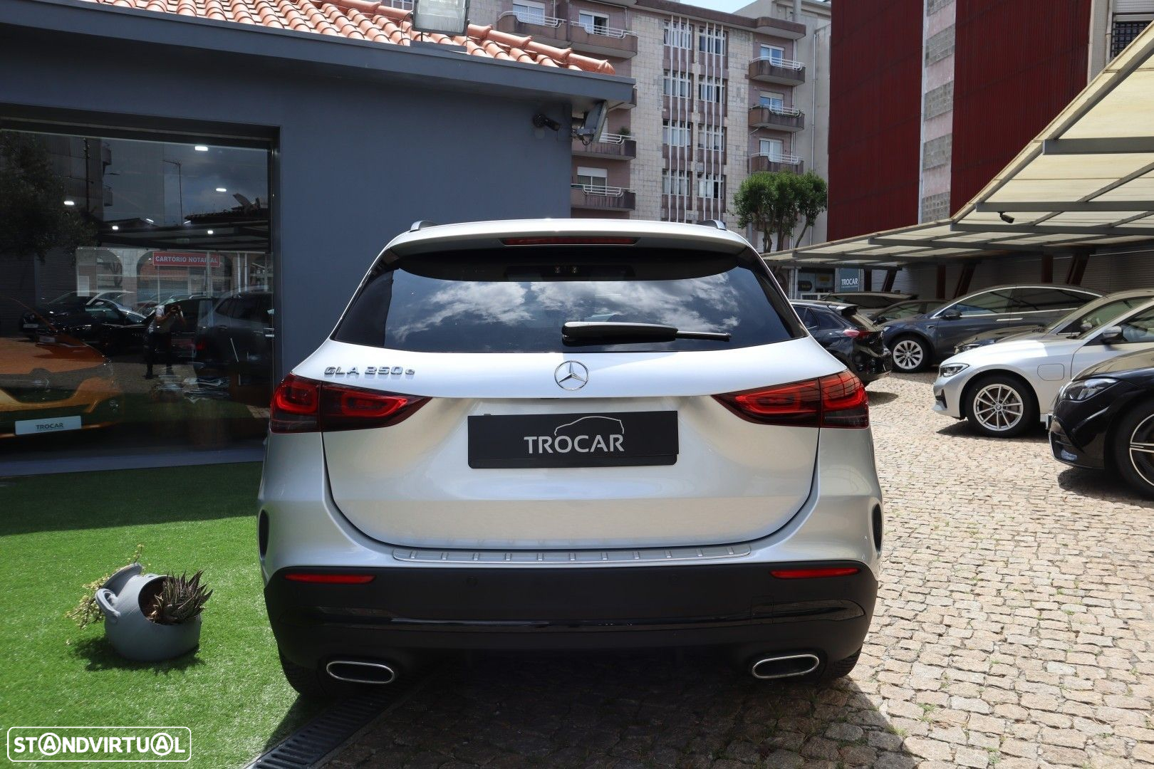 Mercedes-Benz GLA 250 e AMG Line - 15